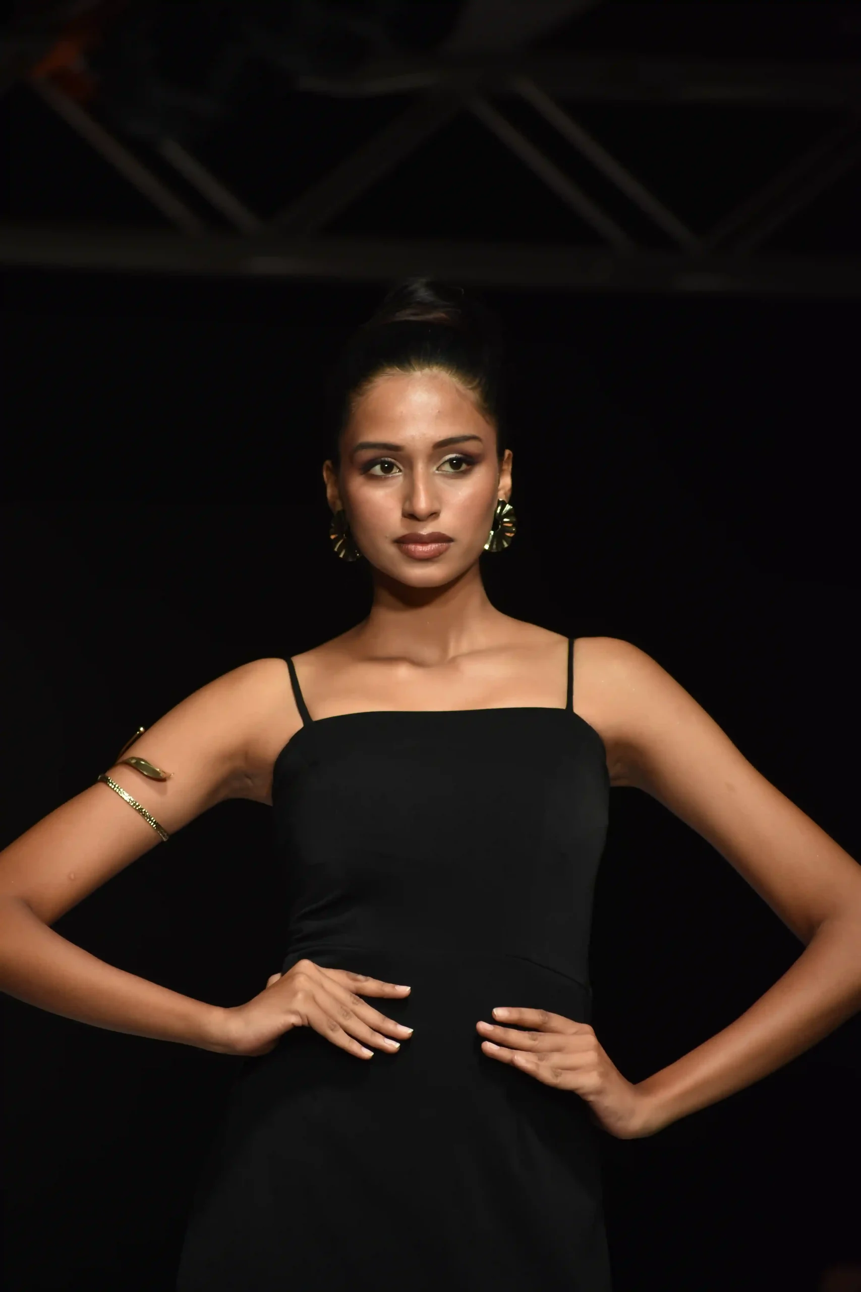 riya (1)
